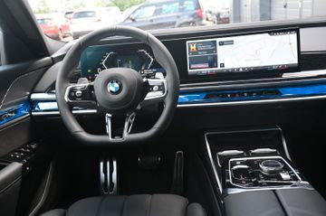 Fahrzeugabbildung BMW 740d xDrive *B&W*MASS*LUFT*360°*M-PKT PRO*21"*