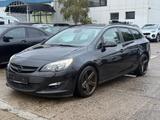 Opel Astra SportsTourer/Neue Motor/SHZ/LenkradHZ/Temp - Opel Astra: Motor