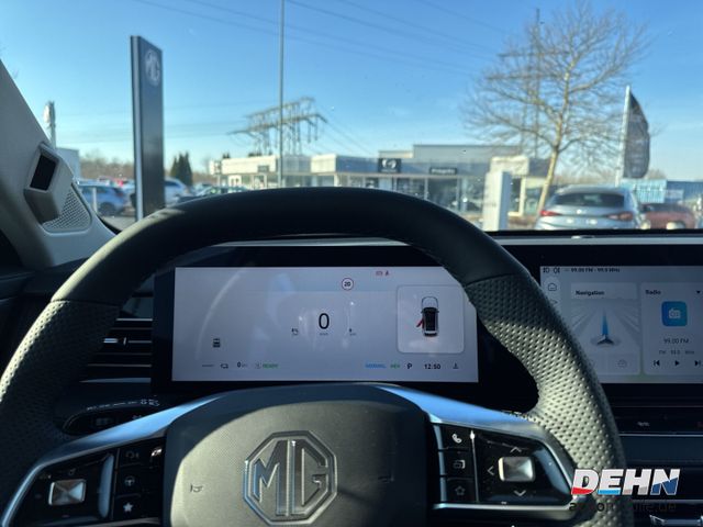 MG HS Plug-in-Hybrid Luxury