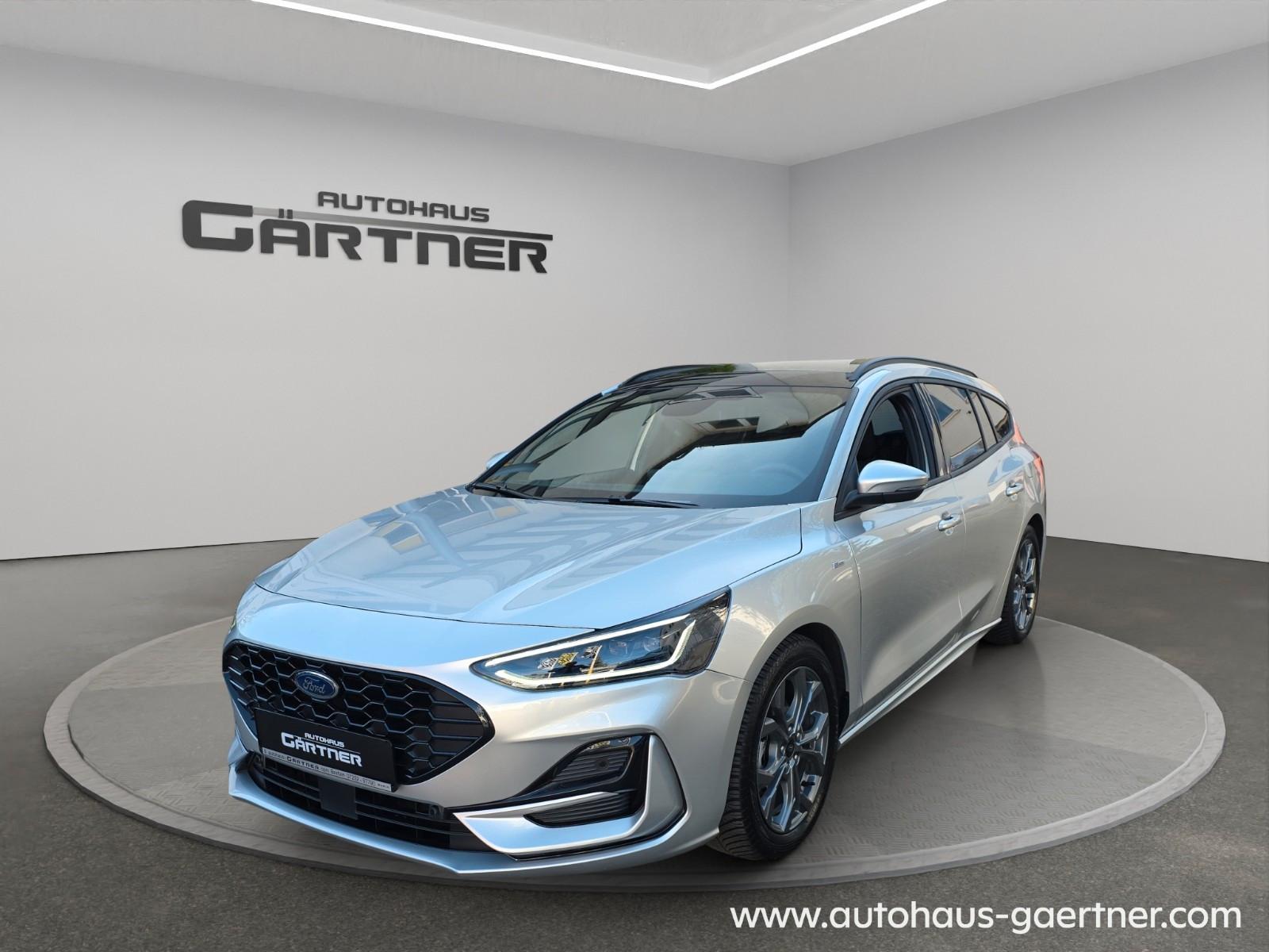Ford Focus ST-Line X LED Pano AHK R-Cam Navi Shz AWR