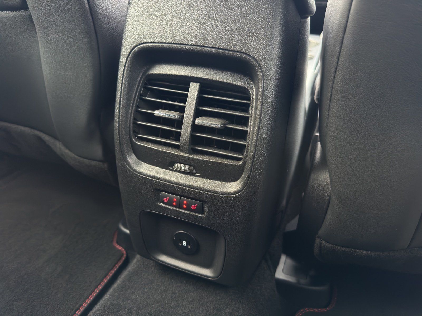 Fahrzeugabbildung Ford Kuga ST-Line X Aut./LED/ACC/AHK/360°/B&O/SHZ/LHZ