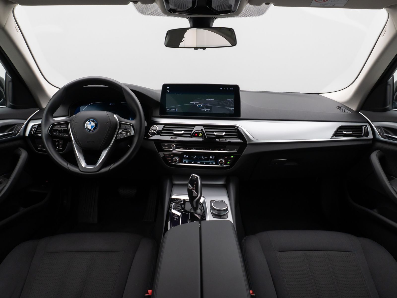 Fahrzeugabbildung BMW 520e Kamera DAB Sport Klima-4Zonen Alarm ParkAss