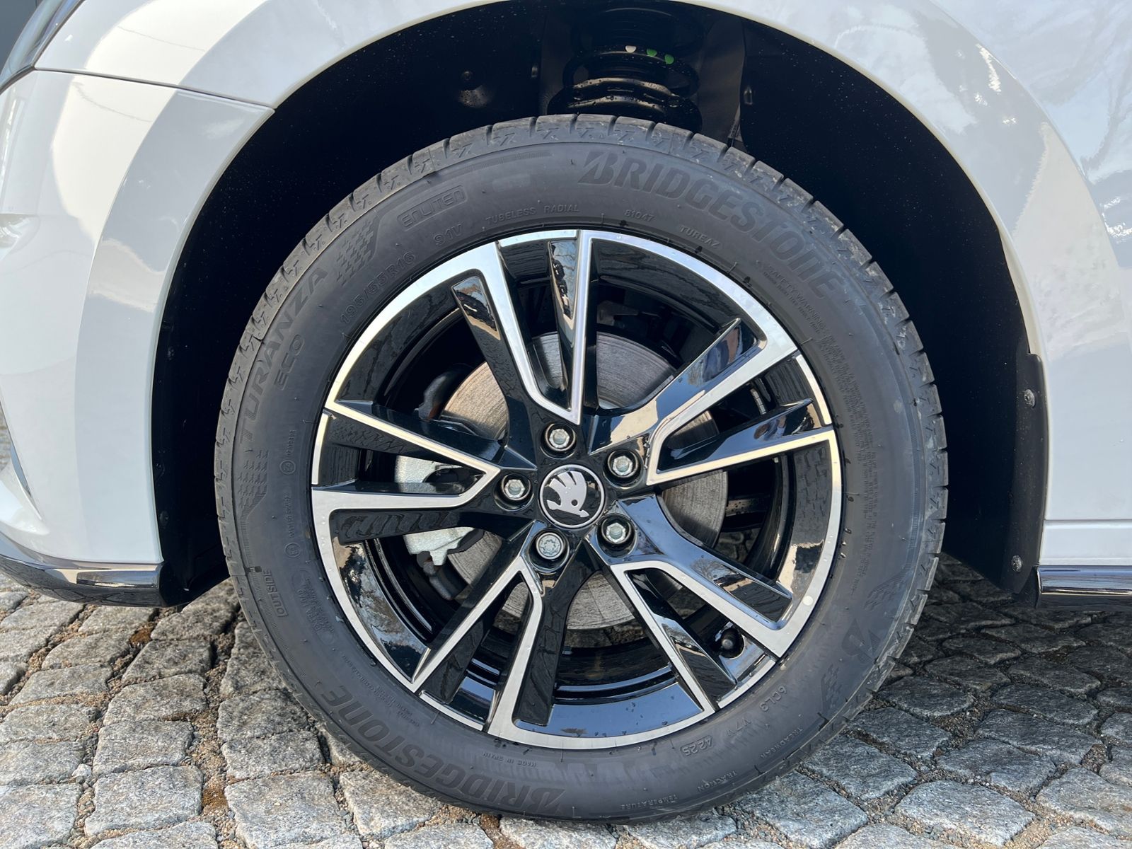 Fahrzeugabbildung SKODA Fabia Monte Carlo 1.5 TSI DSG *LED, ACC, SmartLi