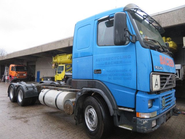 Volvo FH12 460 6x2/4