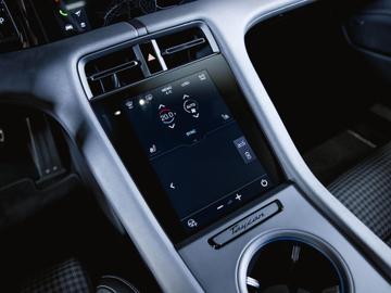 2025 Porsche TAYCAN 缩略图 23