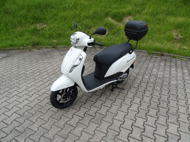 Suzuki Address  UZ 125 - Urban Edition