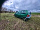 Renault Twingo 1.2 Automatic - Renault Twingo mit Benzin-Antrieb: Kleinwagen, Automatik, 1.2