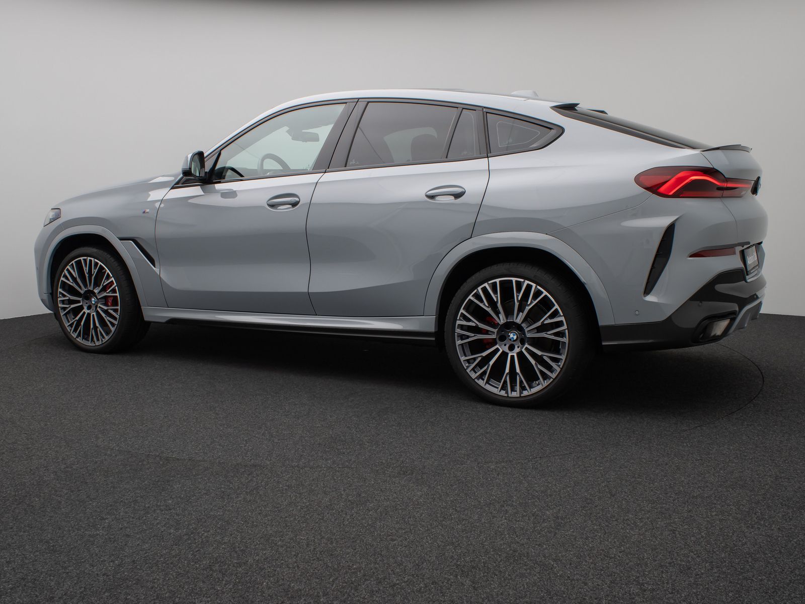 Fahrzeugabbildung BMW X6 xD30d M Sport Pro Panorama 360°HUD H/K 22Zoll