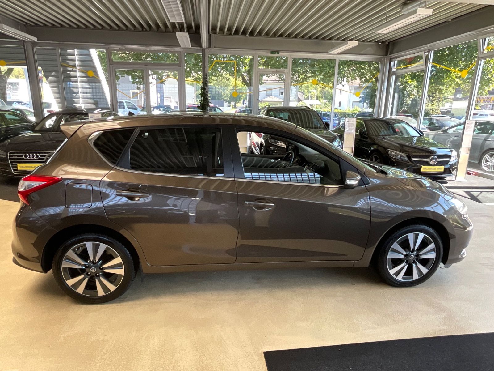 Fahrzeugabbildung Nissan Pulsar N-Tec*Automatik*Navi