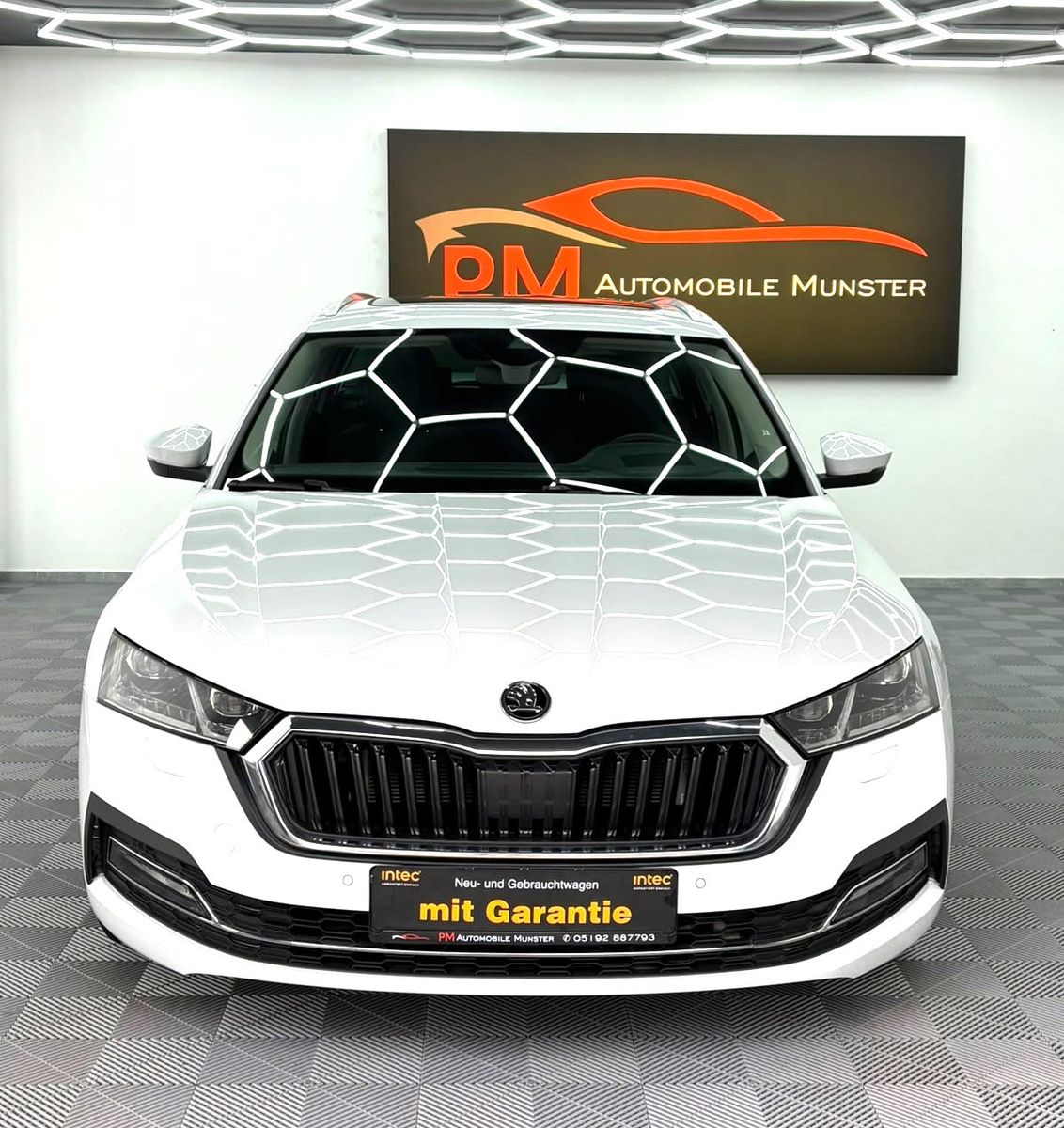 Skoda Octavia Combi First Edition Pano foto 3