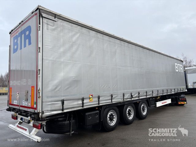 Kässbohrer Curtainsider Standard