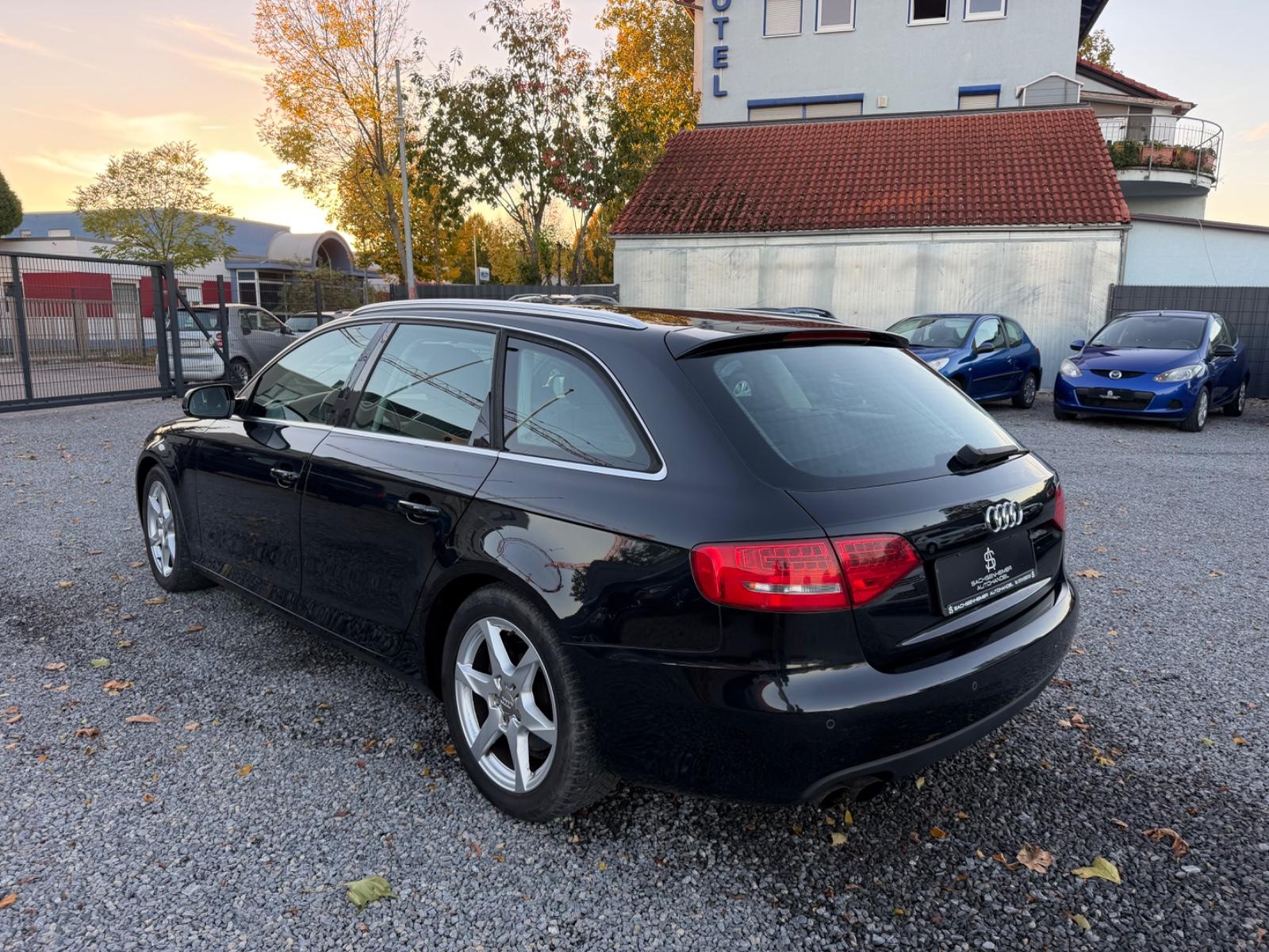 Audi A4 2009 — photo 11