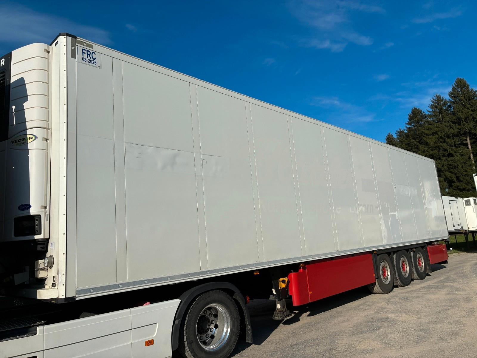 Schmitz Cargobull SKO 24/27