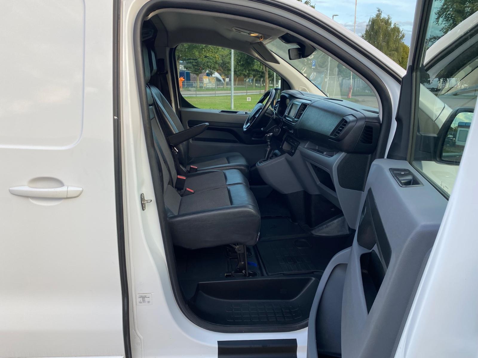 Peugeot Expert Premium lang L2 Standheiz. R.Cam AHK SHZ