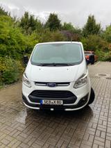 Ford Tourneo Custom 2.2 TDCi 101PS 9 Sitze - Ford Tourneo Custom aus 2013