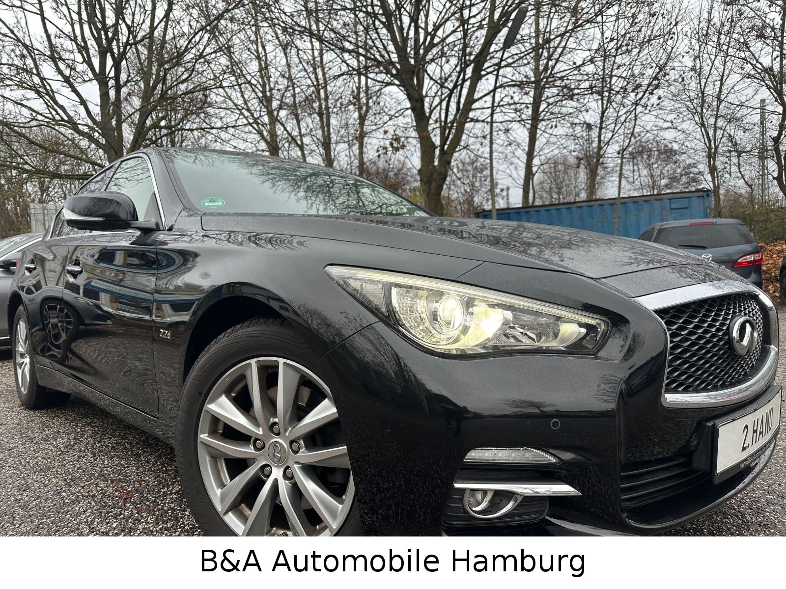 INFINITI Q50