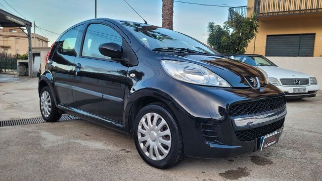 Peugeot 107 1.0 68CV 5p. Desir