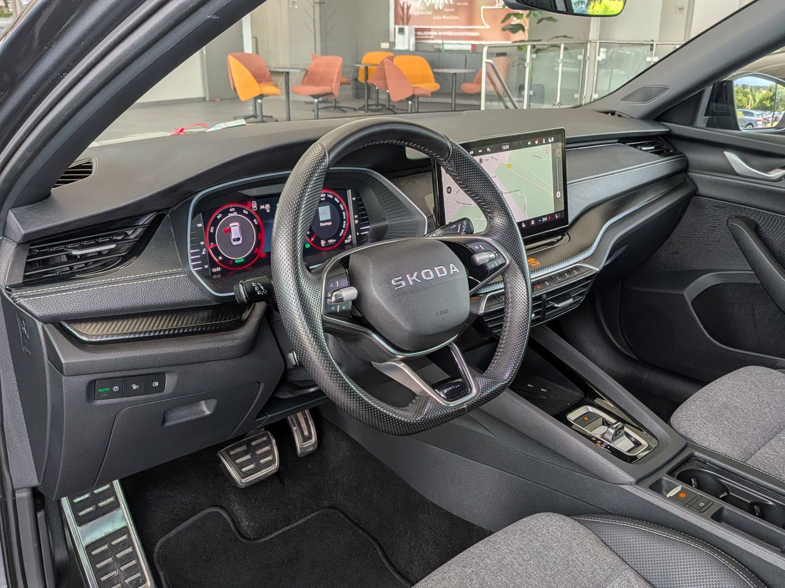 Fahrzeugabbildung SKODA Octavia 1.5 TSI Sportline Pano Matrix AHK 5J-Gar