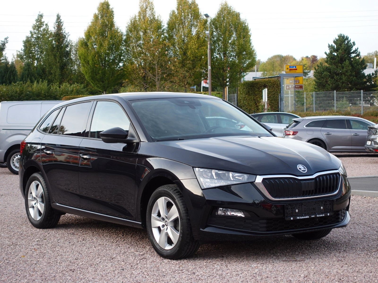 Fahrzeugabbildung SKODA Scala 1.0 TSI 81kW Ambition Business/LED/Navi/..