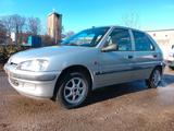 Peugeot 106 Automatik - Peugeot aus 1998