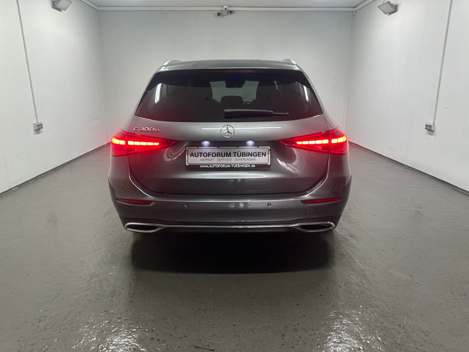 Fahrzeugabbildung Mercedes-Benz C 300 e T Autom.*LED*KAMERA*DISTRO*AMBILIGHT