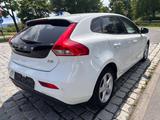 Volvo V40 D2 Kinetic LED Scheinwerfer - gebrauchte Volvo V40 aus dem Jahr 2016