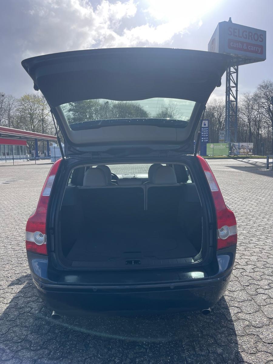 Volvo V50 2004 — photo 9