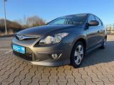 Hyundai i30 1.4 Edition Plus - Hyundai i30: Plus