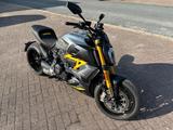 Ducati Diavel 1260S - Black and Steel - Ducati Motorräder in Hamburg