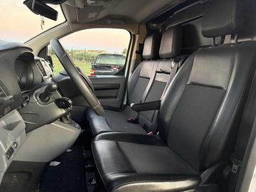 Opel Vivaro - 11
