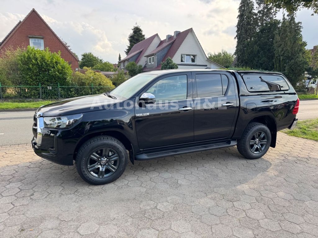 Toyota Hilux 2.8 Comfort DoubleCab Auto*Hardtop+AHK*
