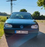 Volkswagen Golf 1.6 123.000km - Volkswagen Golf mit Benzin-Antrieb: Grün, Limousine, 1.6
