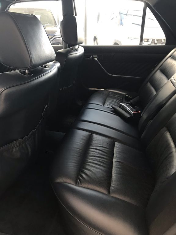 MERCEDES-BENZ S-Class 1989