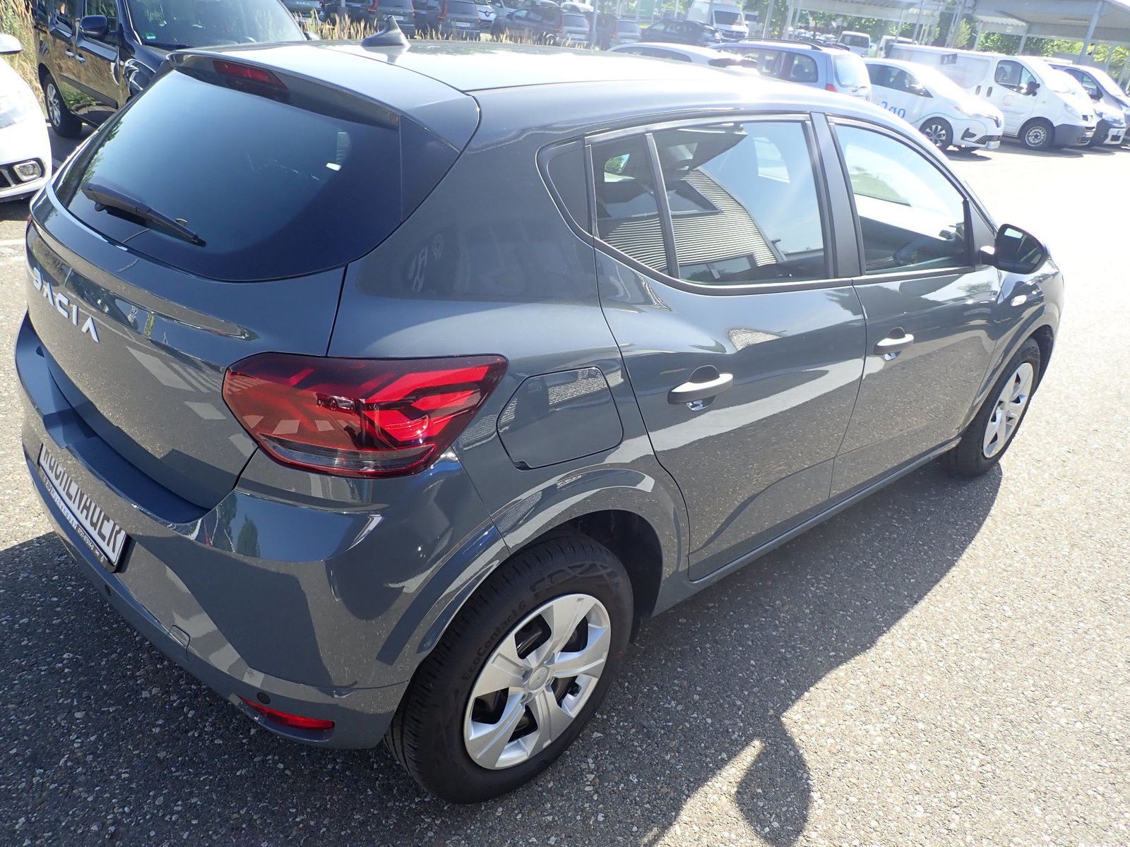 Fahrzeugabbildung Dacia Sandero Essential SCe 65