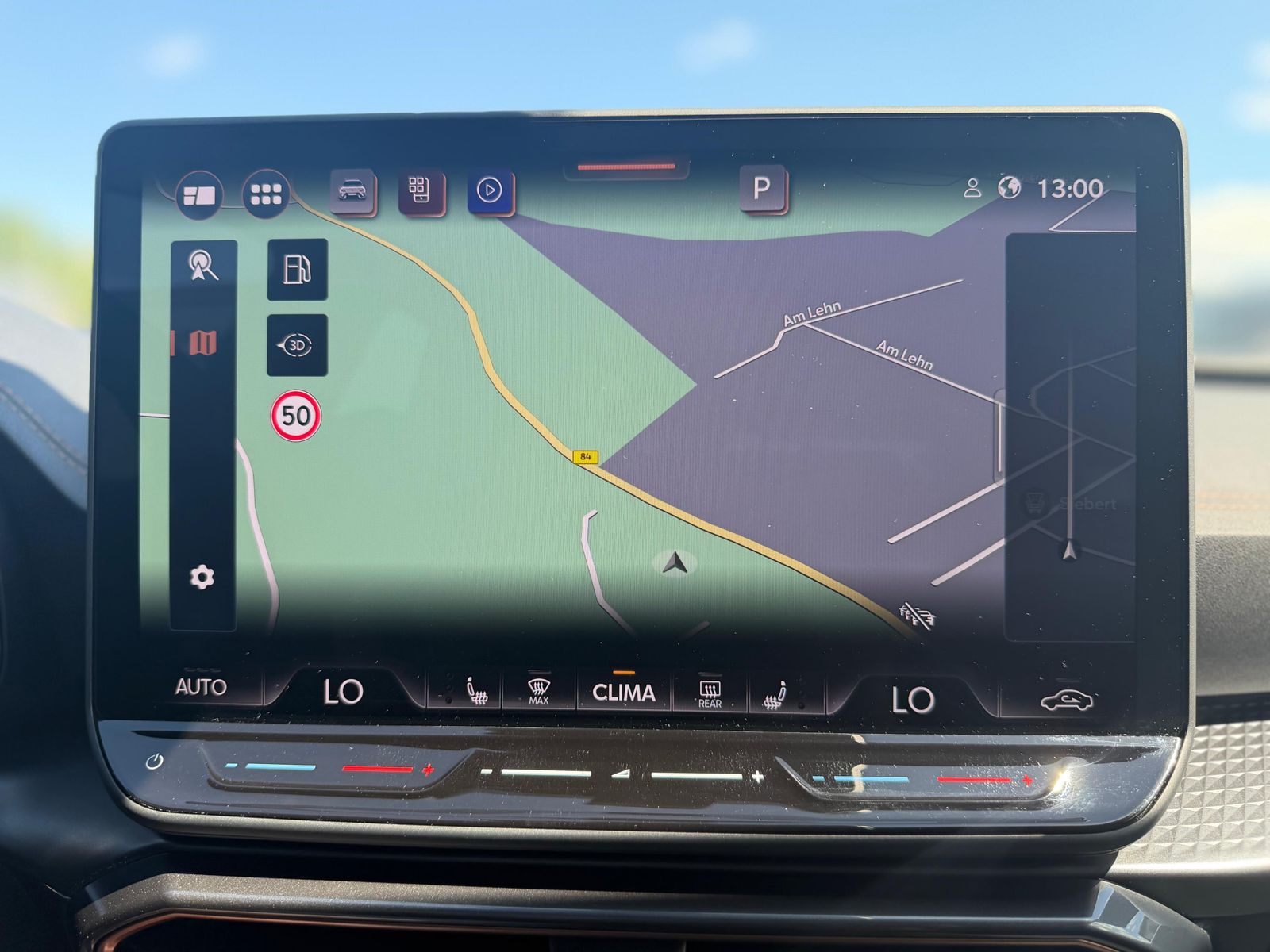 Ilustración del vehículo CUPRA Leon 1.5 eTSI MATRIX*PANO*ALCAN.*AHK*SENN*Drive2