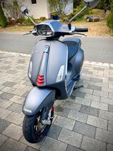 Vespa Sprint 125S ABS matt grau Top Zustand, TÜV neu,. - Offers
