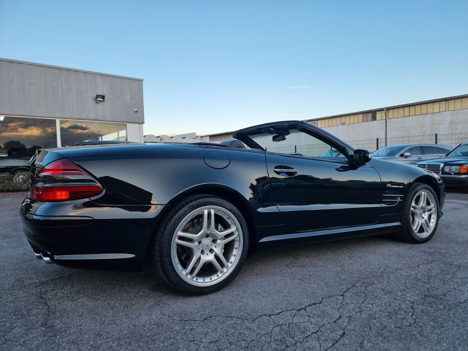 Fahrzeugabbildung Mercedes-Benz SL 55 AMG/BRD/2.Hd/MB-SH Tag 1 bis heute