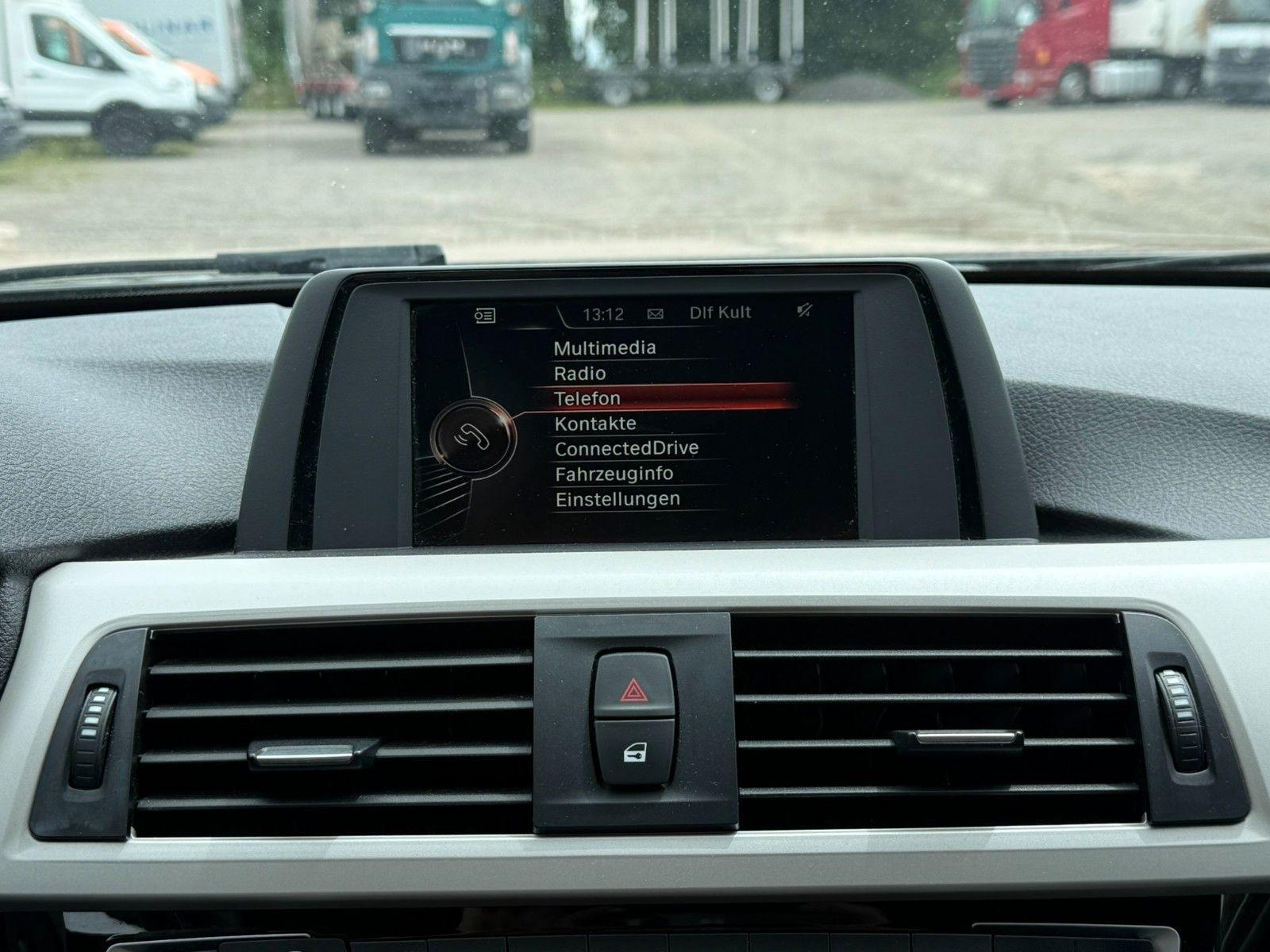BMW 320 2015 — photo 25