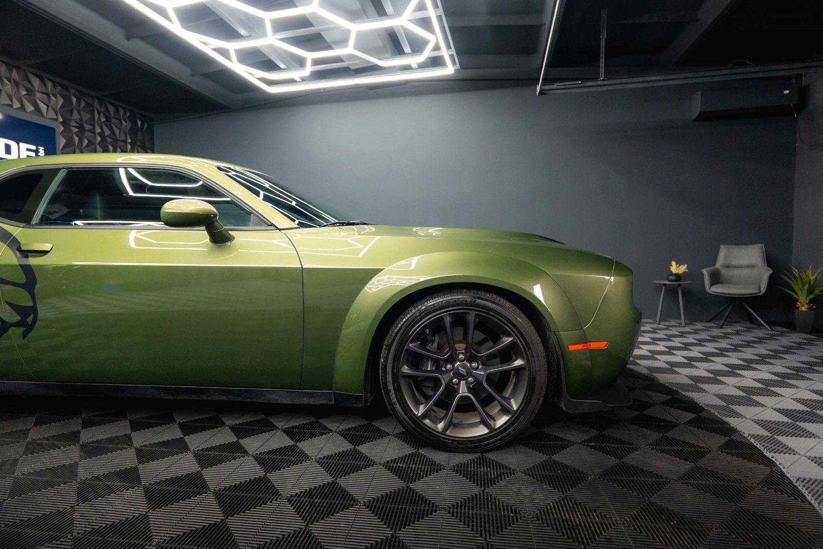 Fahrzeugabbildung Dodge Challenger 6.4 V8 SRT 392 R/T SCAT PACK WIDEBODY