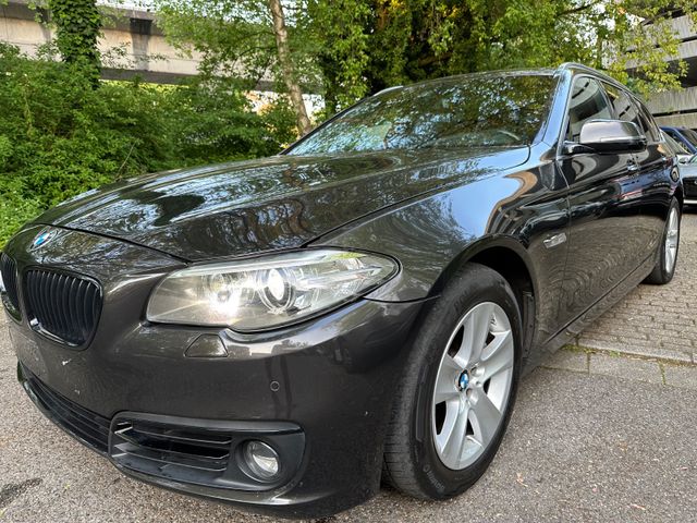 BMW 530 Baureihe 5 Touring 530 d xDrive*Luxury*