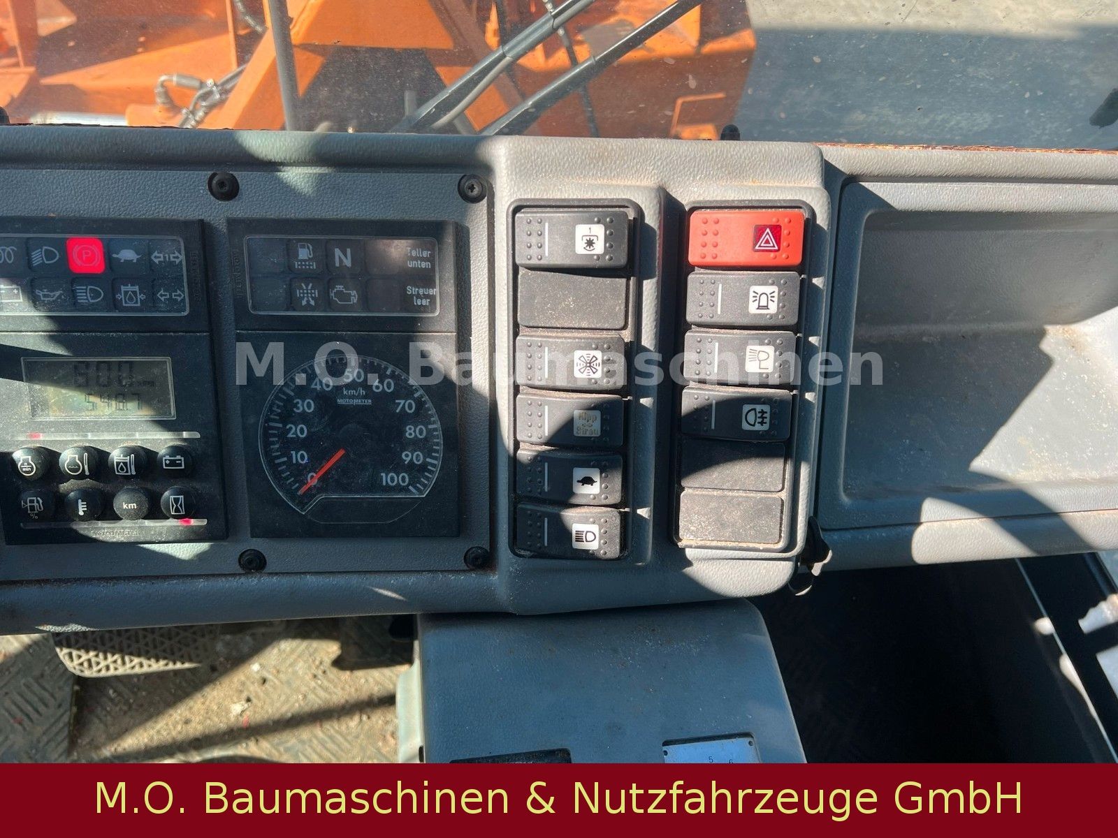Fahrzeugabbildung Andere Bokimobil Hy 1251 / Salzstreuer+ Schild/
