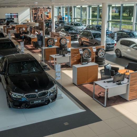 showroom-image-bottom