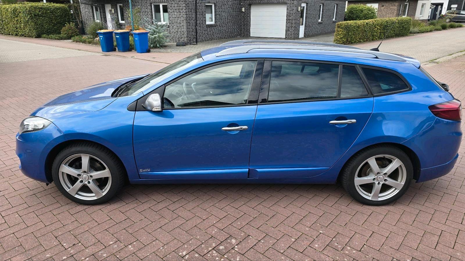 Renault Megane 2012 — photo 8