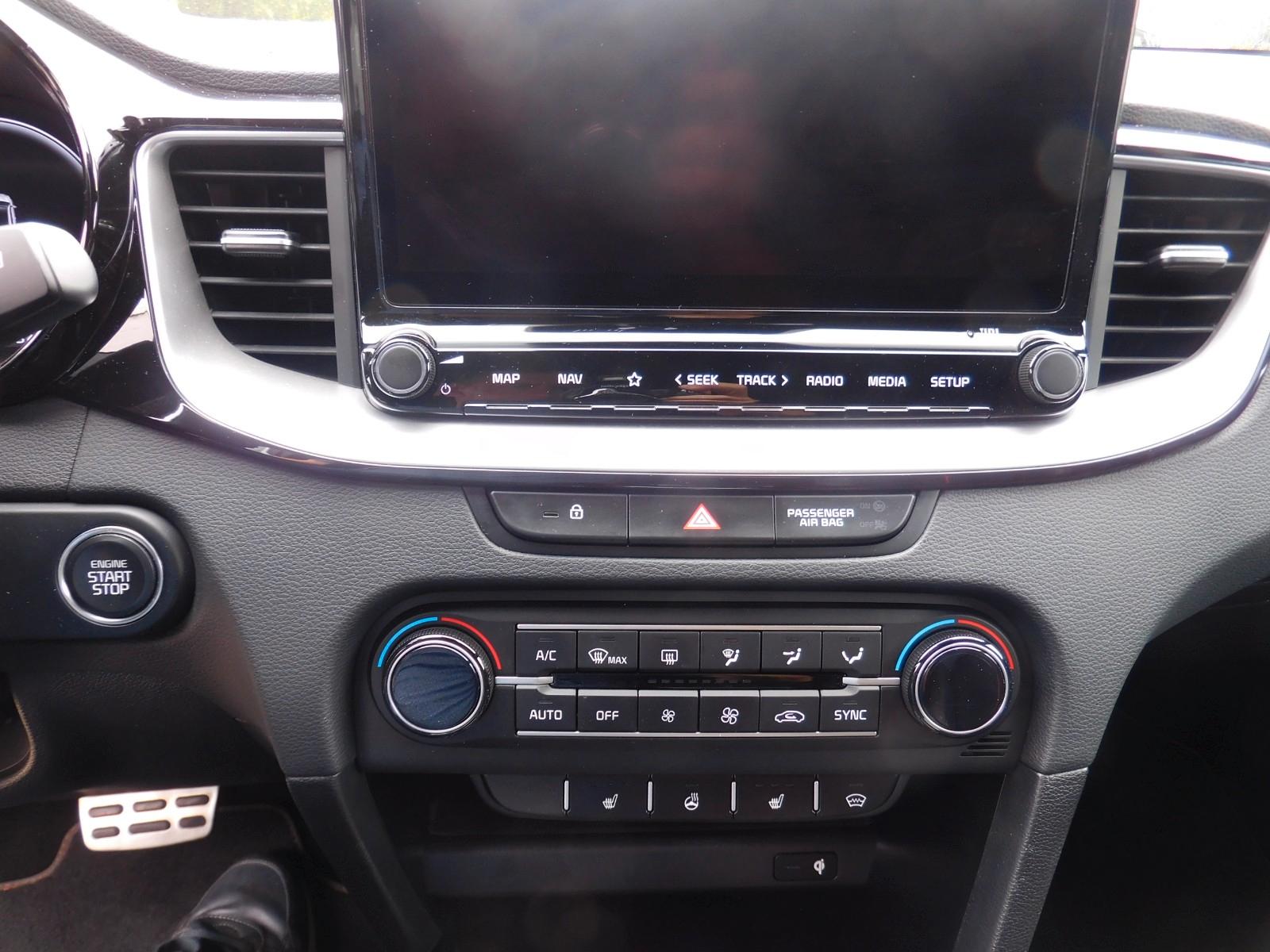 Kia ProCeed 1.6T-GDI DCT7 GT*LED*NAV*KAM*ACC