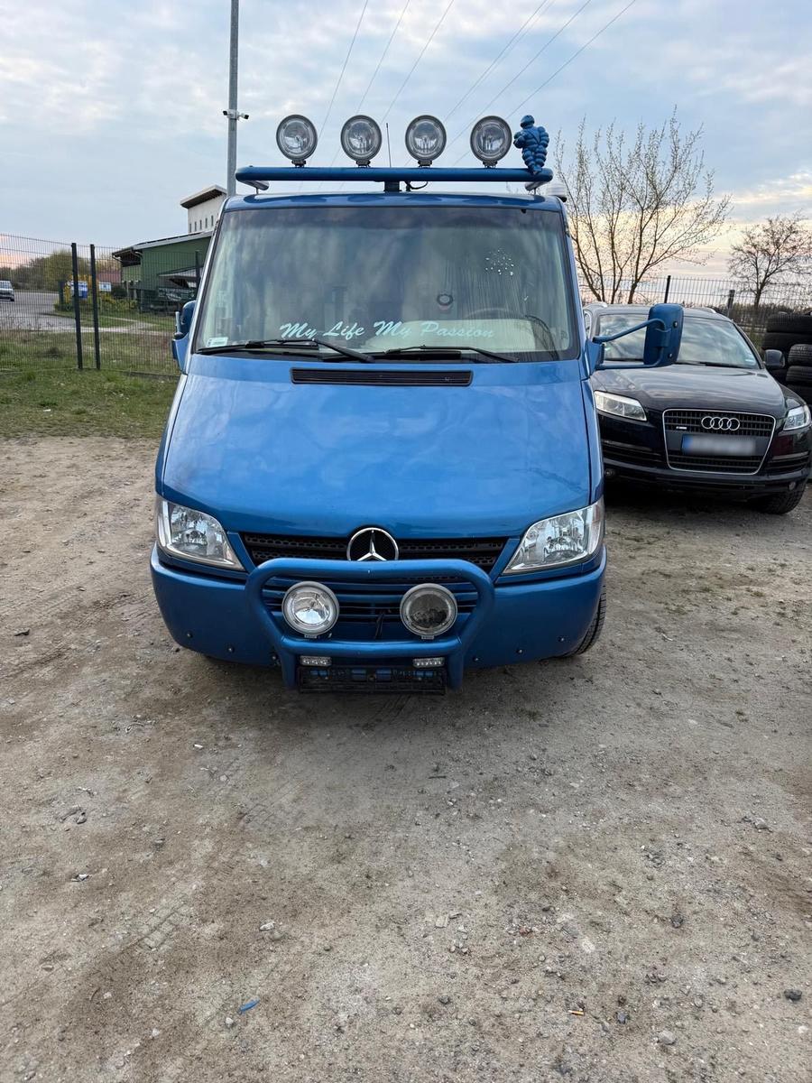 Mercedes-Benz Sprinter