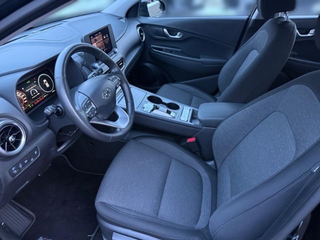 Fahrzeugabbildung Hyundai KONA Select Elektro 2WD +CARPLAY+RFK+PDC+KLIMA+U