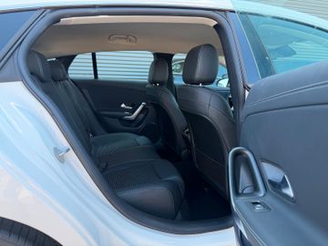 Mercedes CLA 200 Shooting Brake - 7