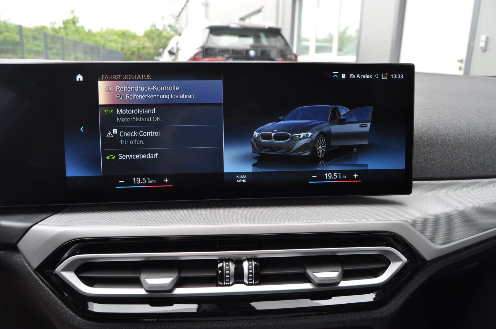 BMW 318i Touring Aut. LED Widescreen DAB Tempomat foto 25