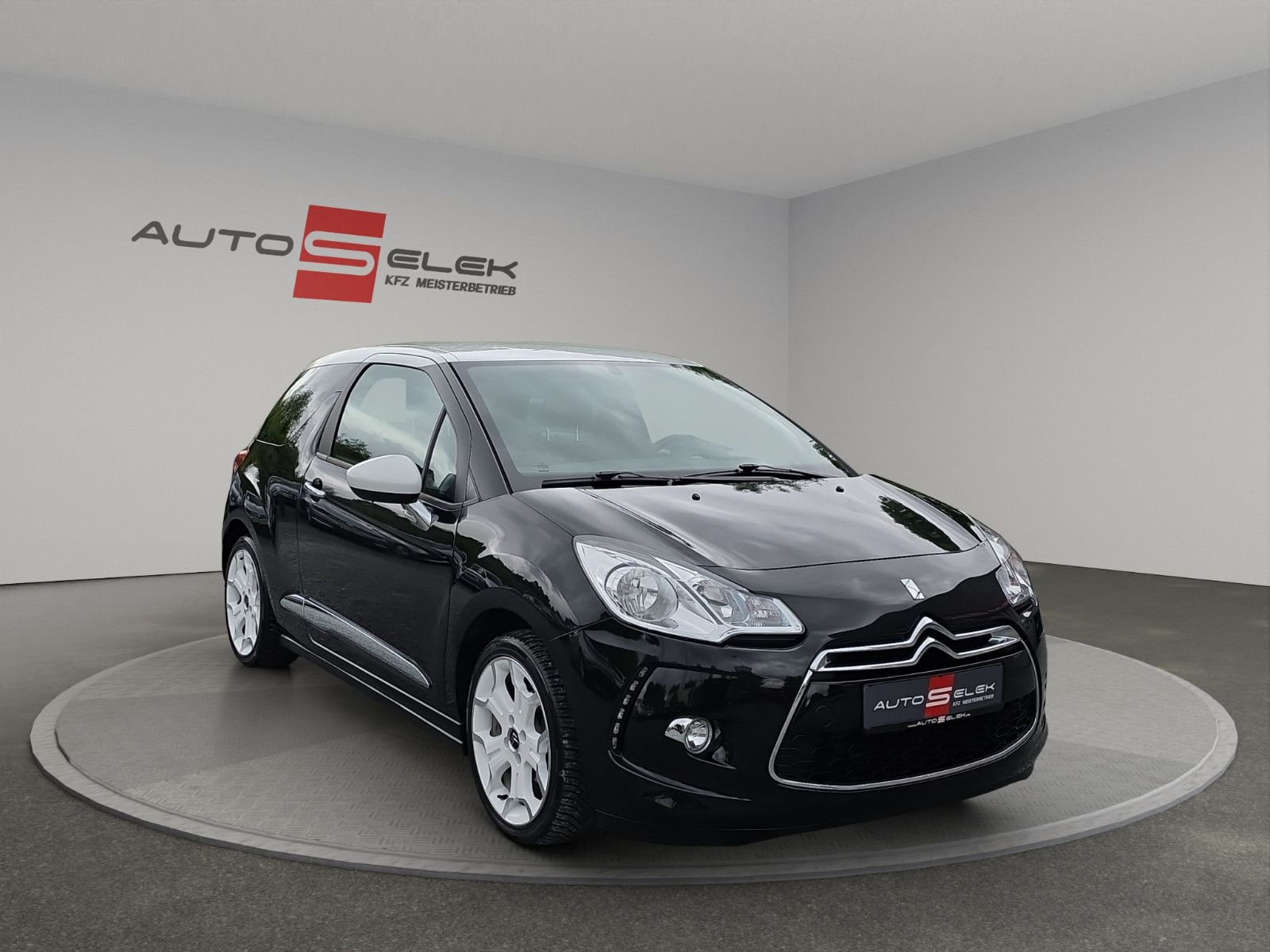 Fahrzeugabbildung Citroën DS3 SoChic SPORTPAKET KLIMA PDC TEMPOMAT