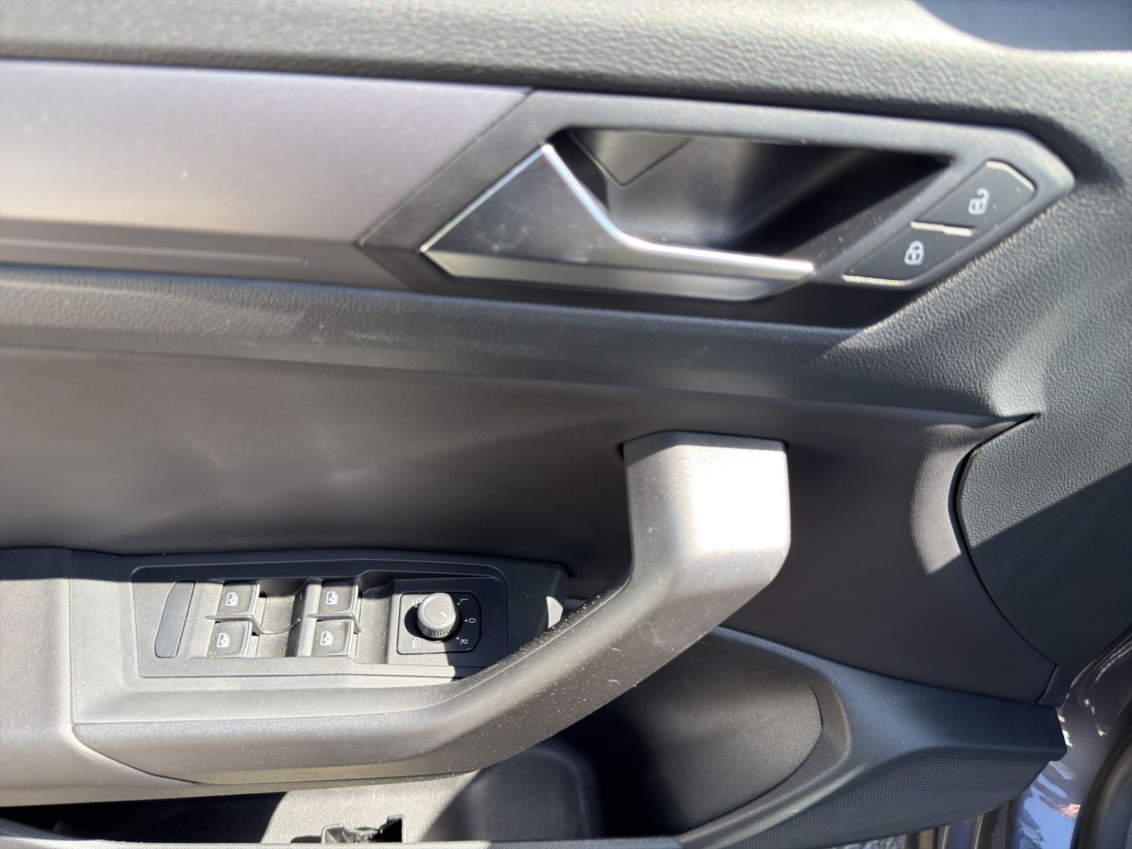 Volkswagen T-Roc - Bild 9